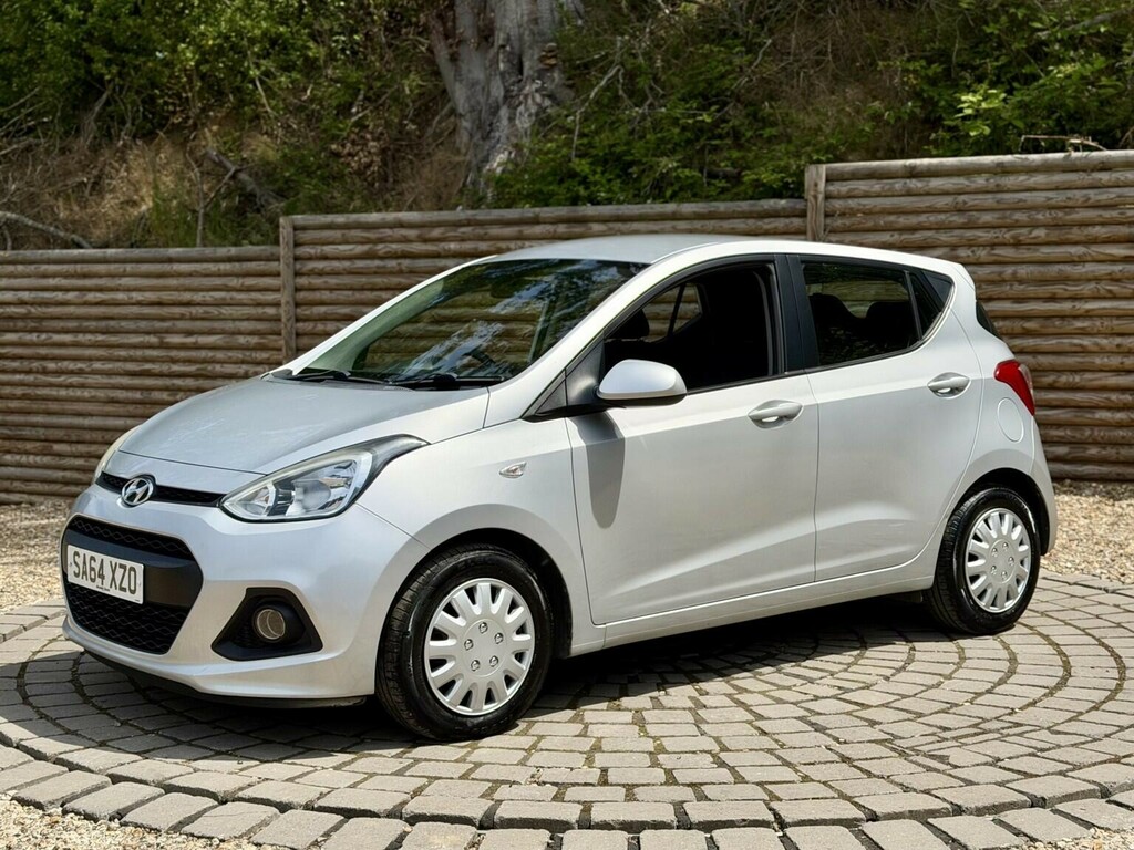 Hyundai I10 Hatchback Silver