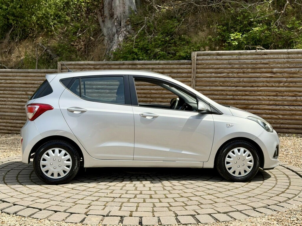 Hyundai I10 Hatchback 1.2 Active Euro 5 201463 White #10