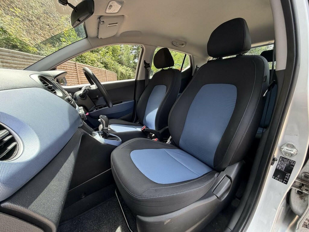 Hyundai I10 Hatchback Silver #3