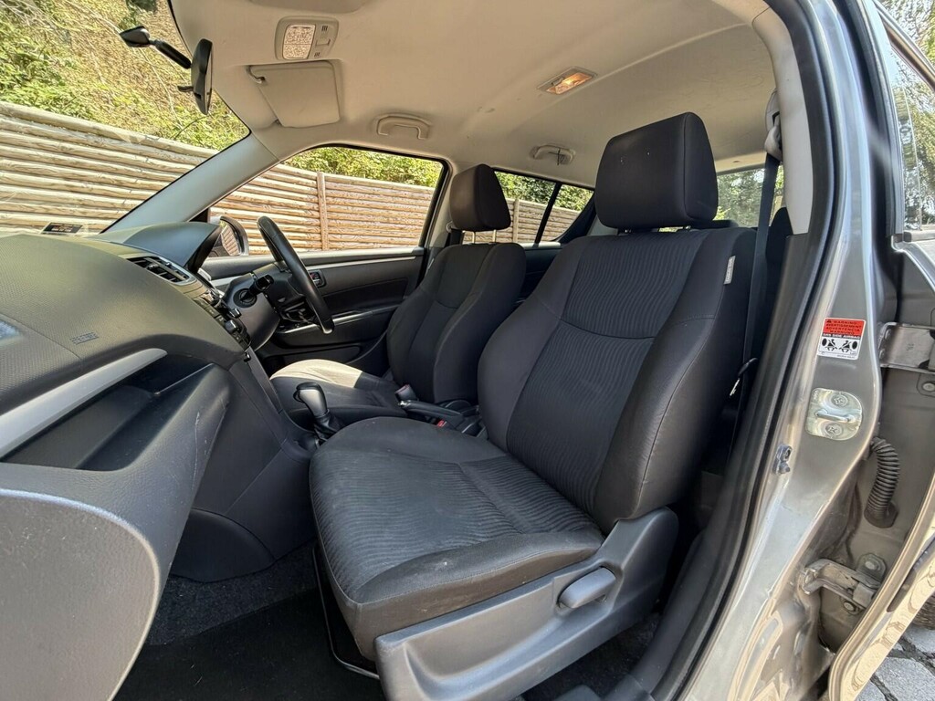 Suzuki Swift Hatchback Grey #3