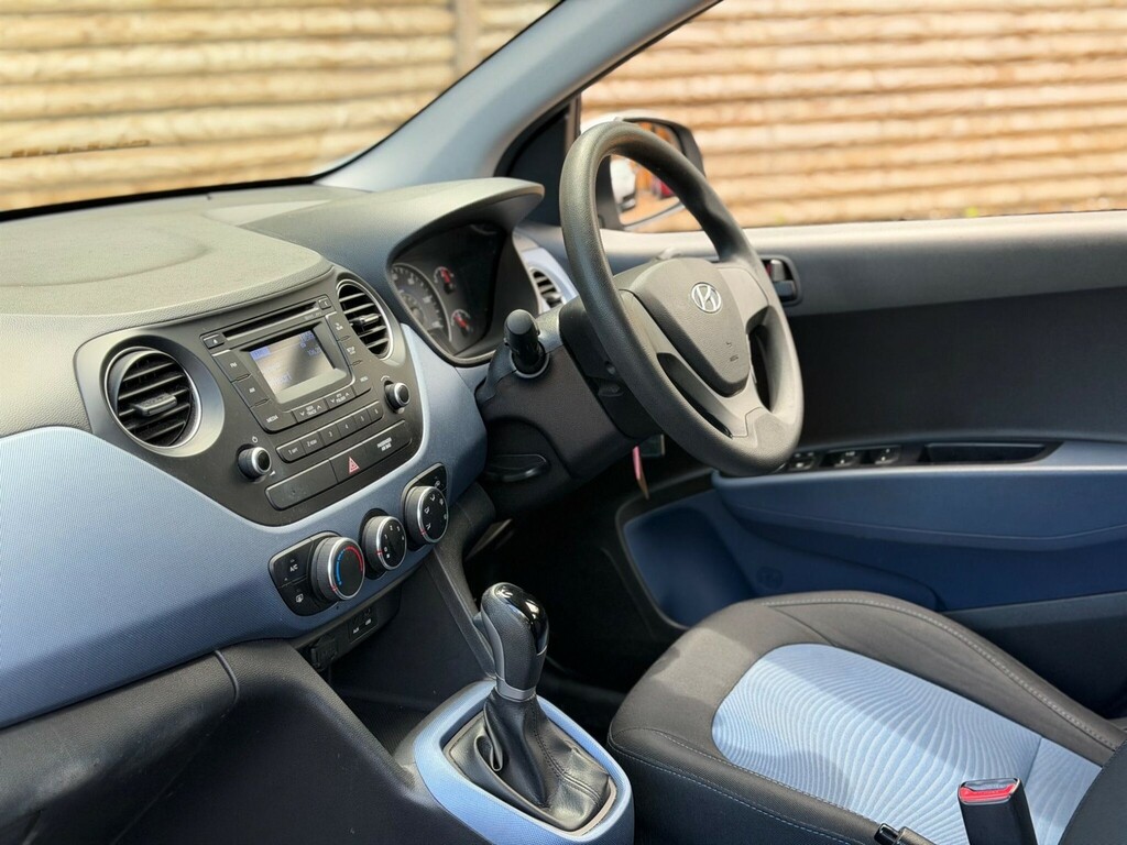 Hyundai I10 Premium Blue #2