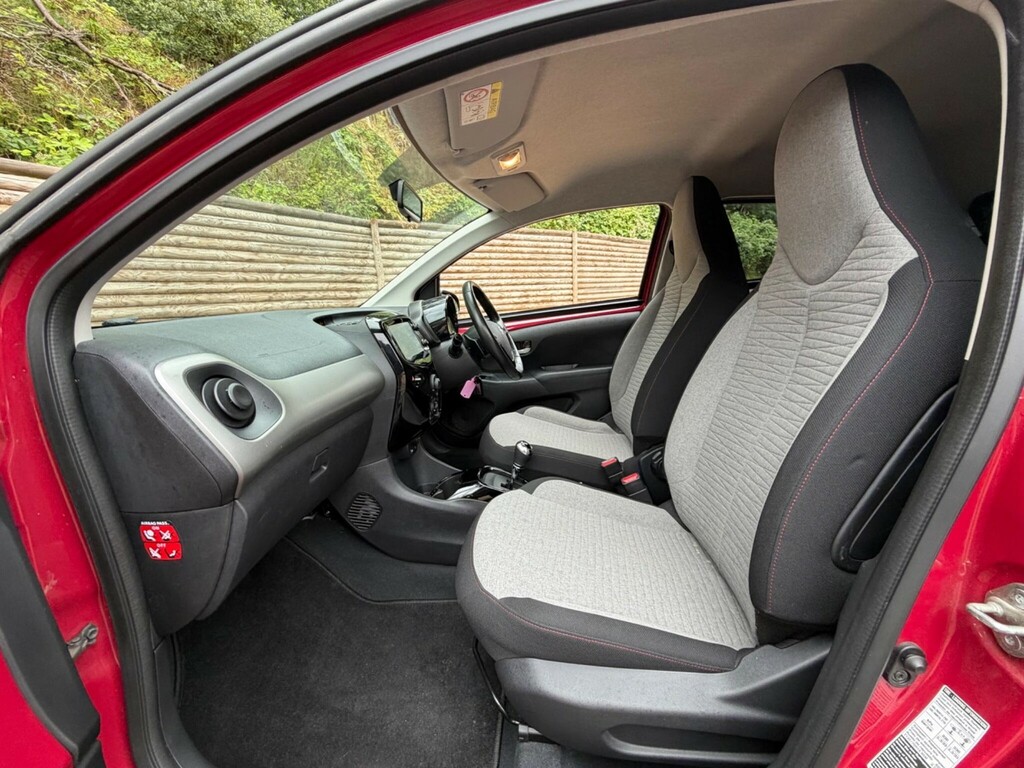 Citroen C1 Hatchback 1.2 Puretech Feel Euro 6 201717 White #19