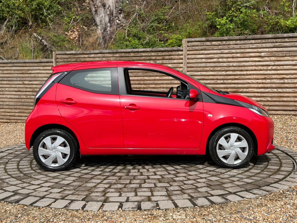 Toyota Aygo Hatchback Red #12