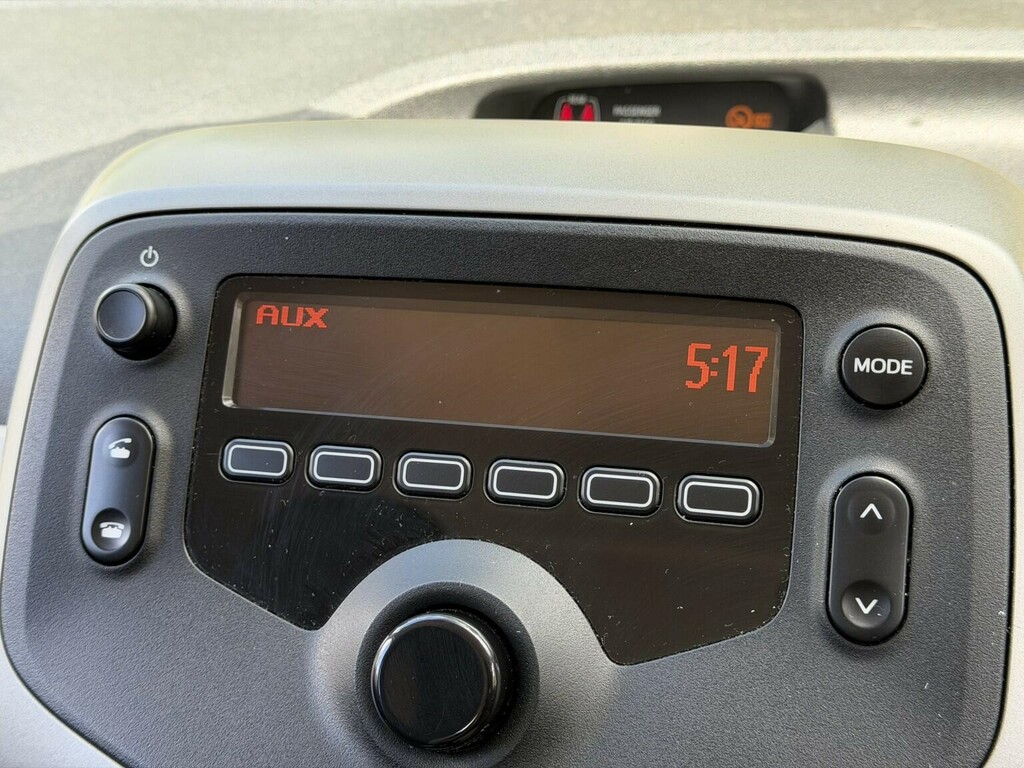 Toyota Aygo 1.0 Vvt-i Yellow #39