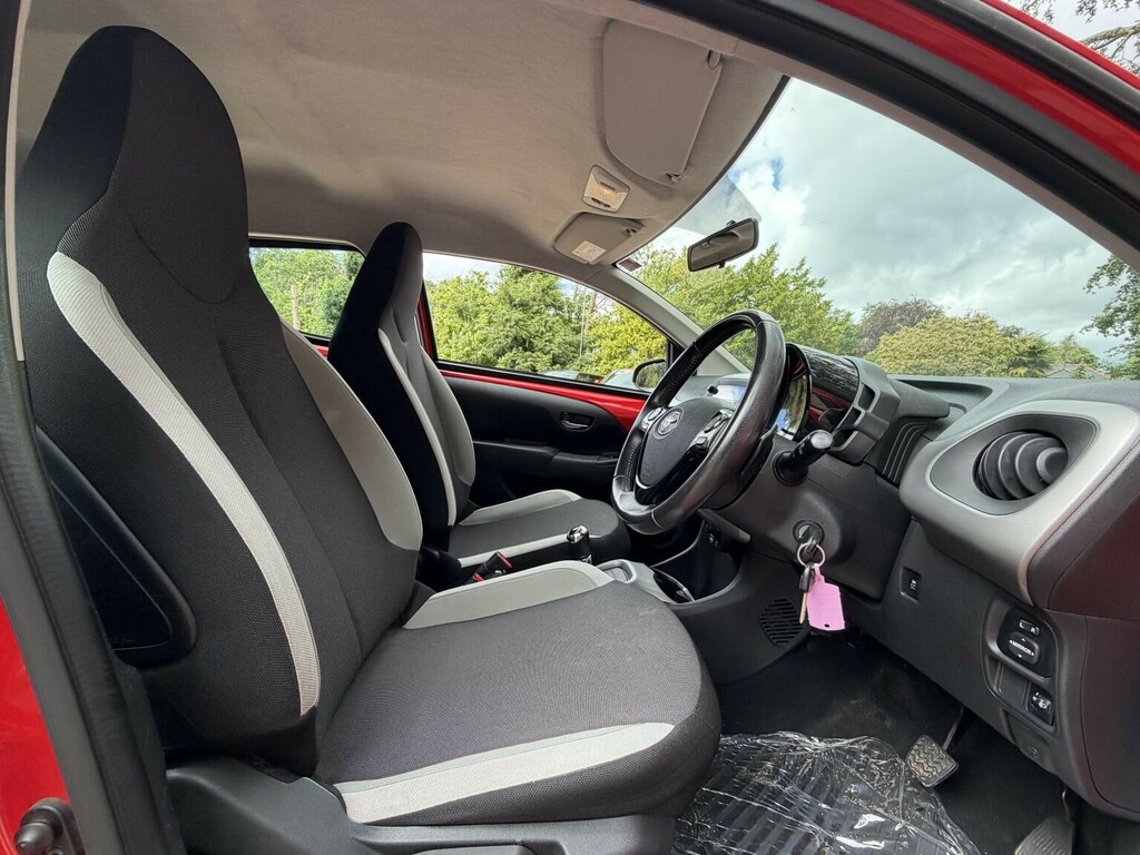 Toyota Aygo 1.0 Vvt-i Yellow #27
