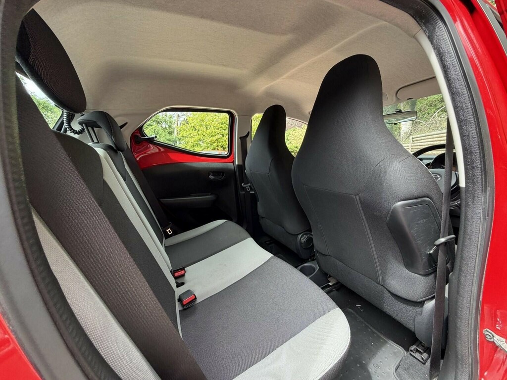Toyota Aygo 1.0 Vvt-i Yellow #20