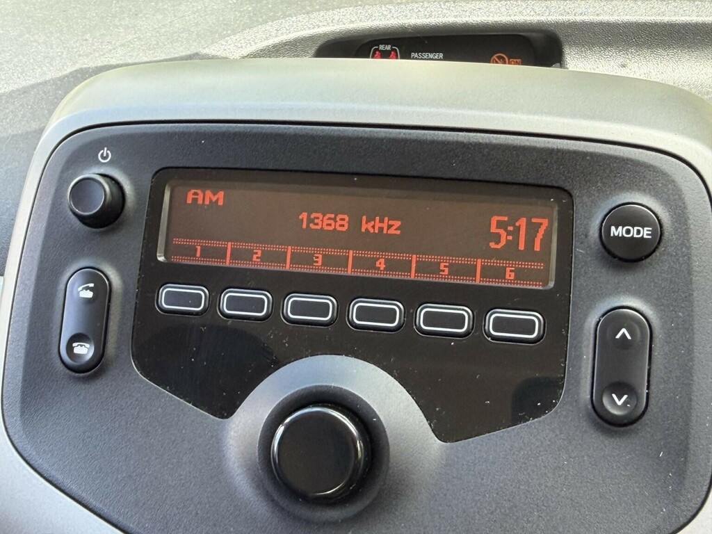 Toyota Aygo 1.0 Vvt-i Yellow #34