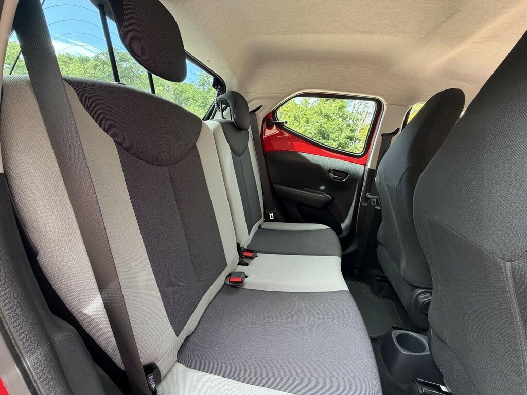 Toyota Aygo 1.0 Vvt-i Yellow #24