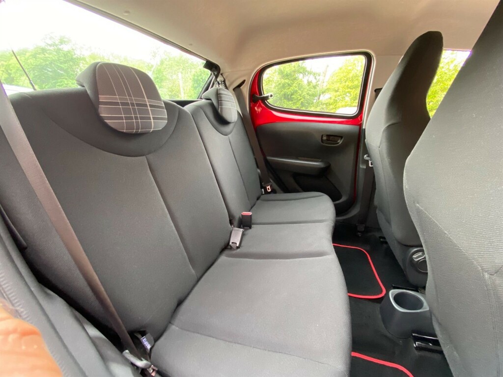Peugeot 108 1.0 Active White #22