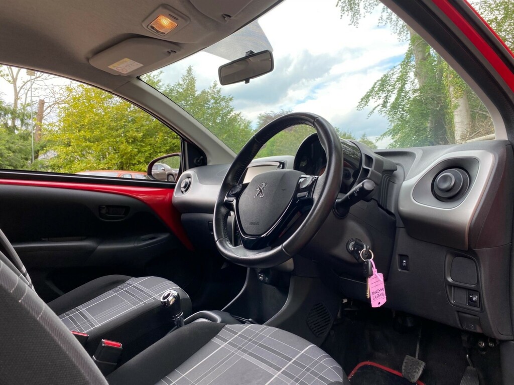 Peugeot 108 1.0 Active White #26