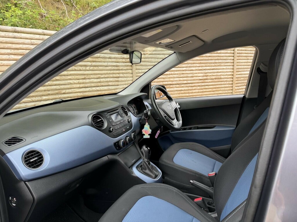 Hyundai I10 Hatchback Grey #3