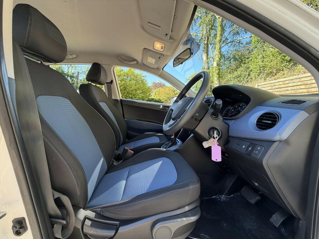 Hyundai I10 Se White #13
