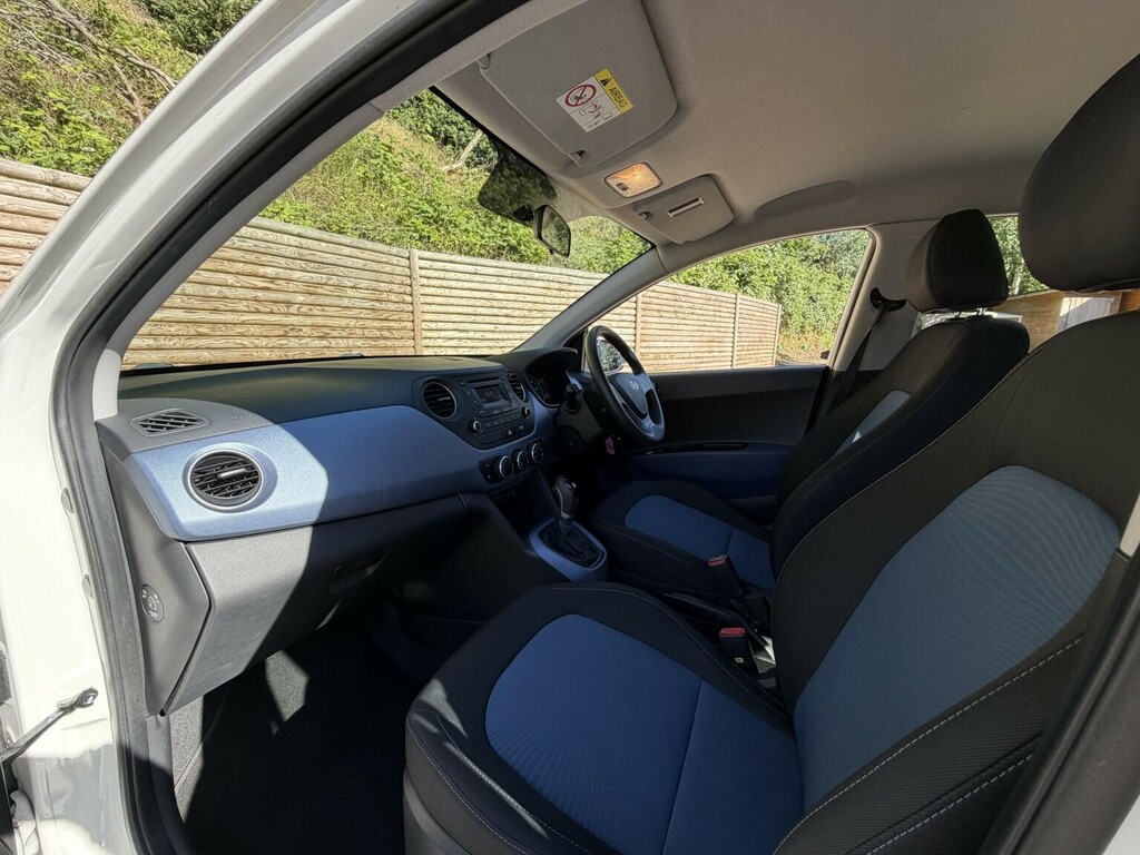 Hyundai I10 Hatchback White #3