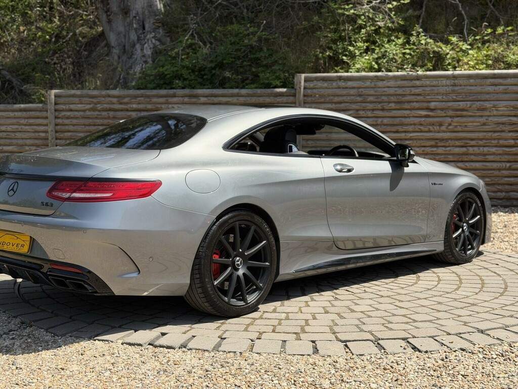 Mercedes-Benz S Class Saloon Black #83
