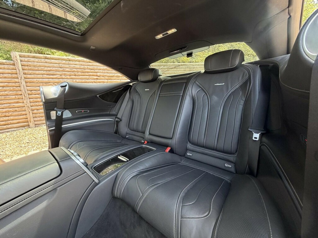 Mercedes-Benz S Class Saloon Black #23