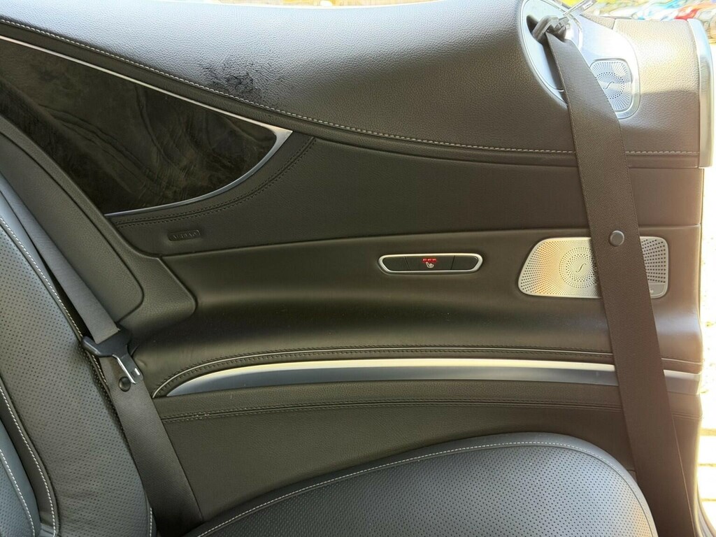Mercedes-Benz S Class Saloon Black #55