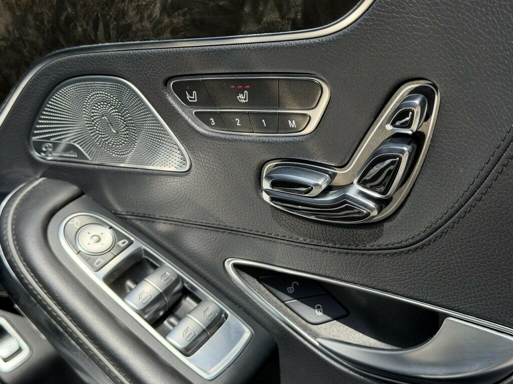 Mercedes-Benz S Class Saloon Black #64