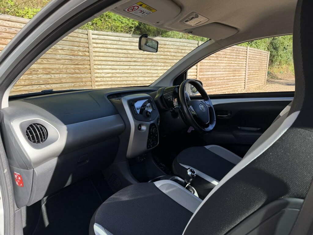 Toyota Aygo Hatchback Silver #3