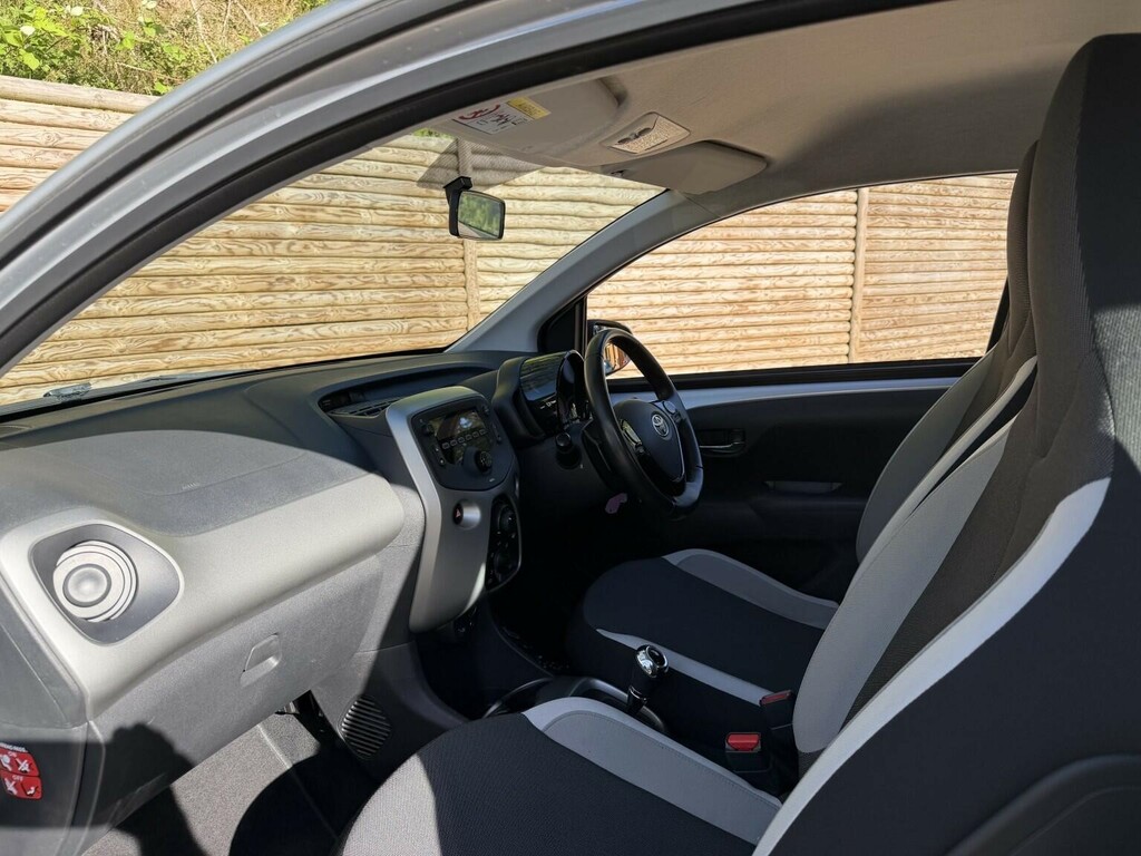 Toyota Aygo Hatchback Silver #2