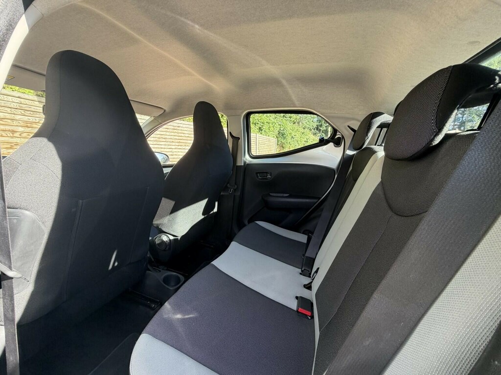 Toyota Aygo Hatchback Silver #6
