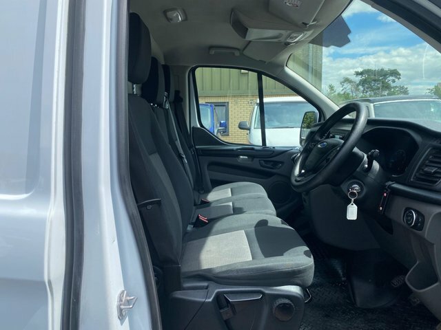 Ford Transit Custom 2.0 300 Ecoblue L1 H1 Euro 6 YC19WKS White #6