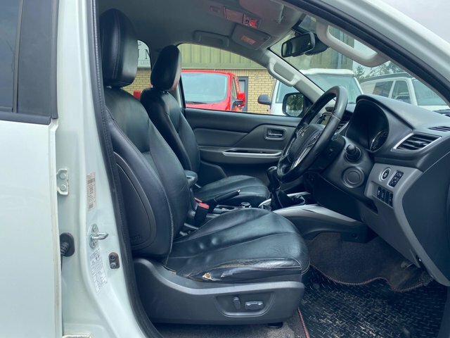 Mitsubishi L200 2.4 Di-d Dc Warrior 4Wd Euro 6 DV17KRG White #5