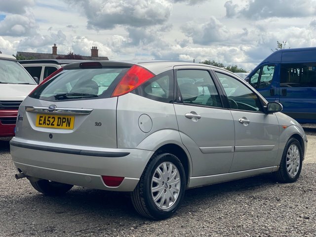 Ford Focus 2.0I 16V Ghia EA52DPN Silver #4