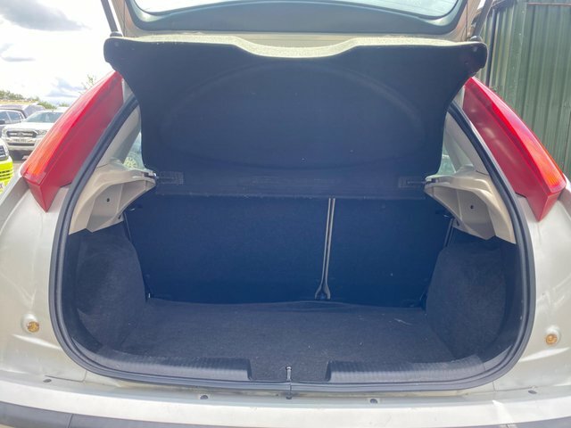 Ford Focus 1.6I 16V Zetec Blue #11