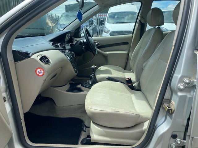 Ford Focus 1.6I 16V Zetec Blue #47