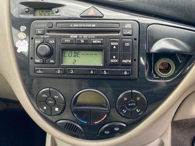 Ford Focus 1.6I 16V Zetec Blue #30
