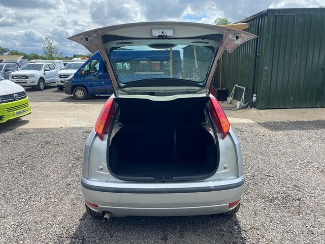 Ford Focus 1.6I 16V Zetec Blue #42