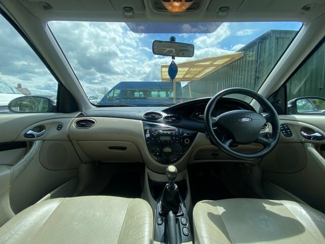 Ford Focus 1.6I 16V Zetec Blue #9