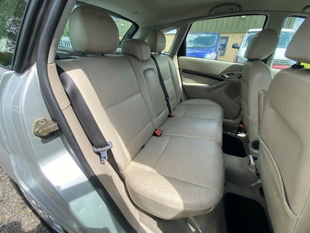 Ford Focus 1.6I 16V Zetec Blue #39