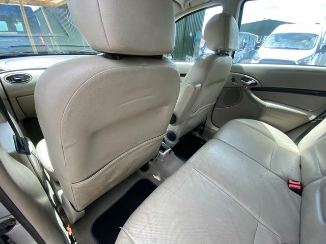 Ford Focus 1.6I 16V Zetec Blue #14