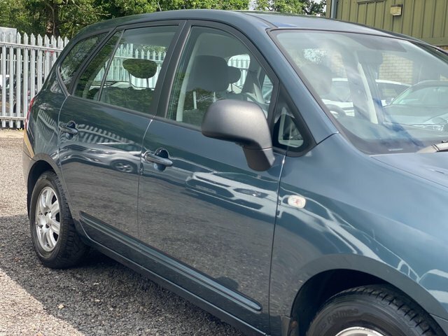 Kia Carens Blue #20