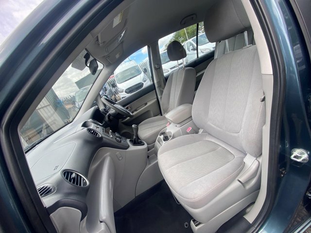 Kia Carens Blue #45