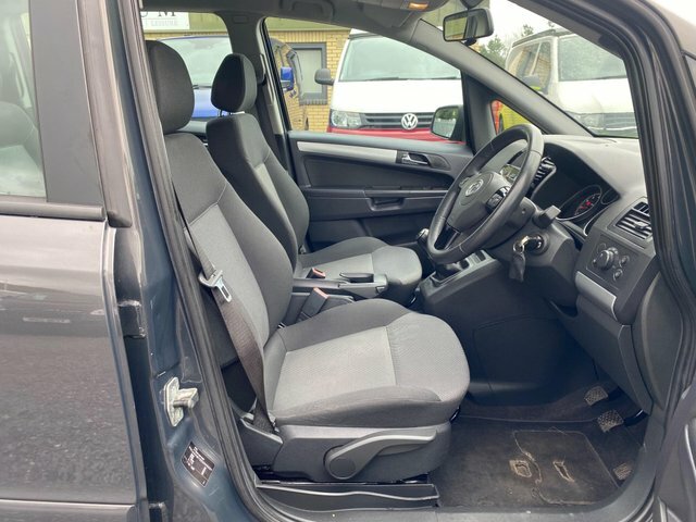 Vauxhall Zafira 1.8 16V Exclusiv Euro 5 Grey #5