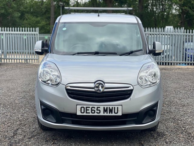 Vauxhall Combo 1.3 2000 Cdti 16V Red #17