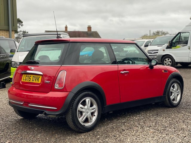 Mini Hatch 1.6 One Cvt Euro 4 Red #4