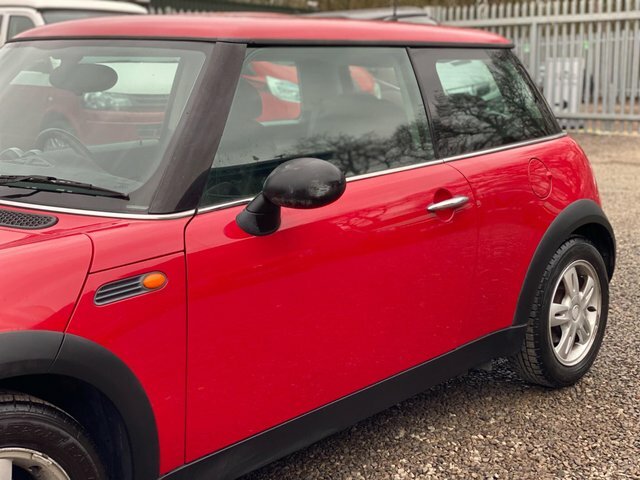 Mini Hatch 1.6 Cooper Blue #25