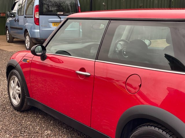 Mini Hatch 1.6 Cooper Blue #27