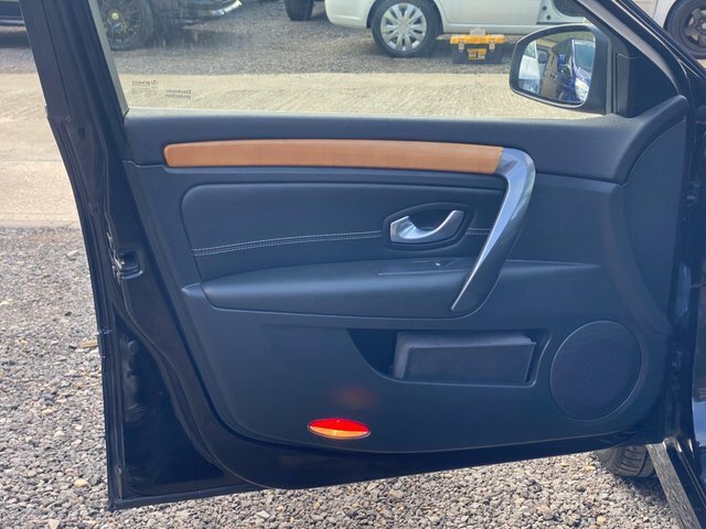 Renault Laguna 1.5L Dynamique Tomtom Black #62