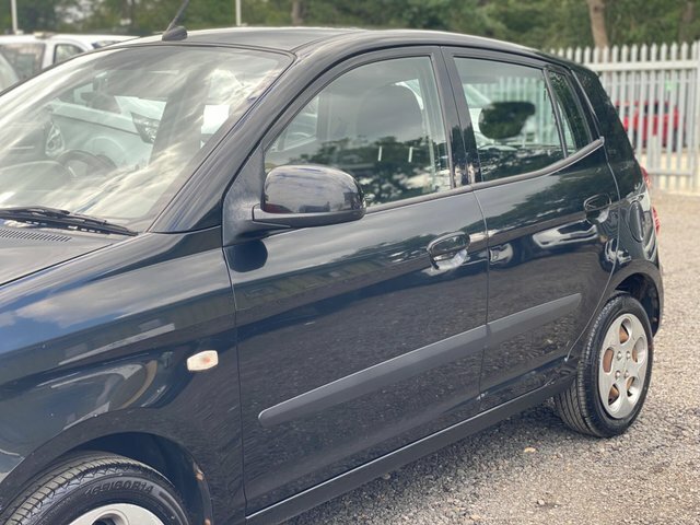 Kia Picanto 2 Auto White #21