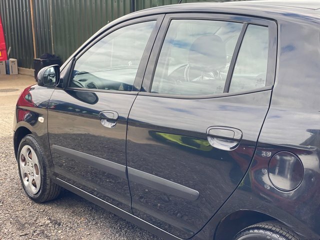 Kia Picanto 2 Auto White #23