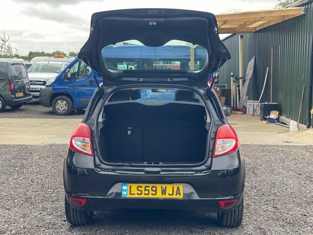 Renault Clio Tomtom Edition 74 Silver #14
