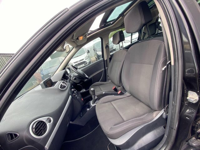 Renault Clio Tomtom Edition 74 Silver #19