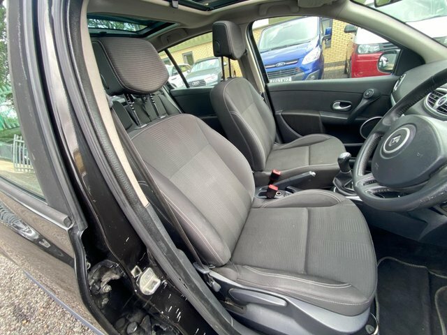 Renault Clio Tomtom Edition 74 Silver #33