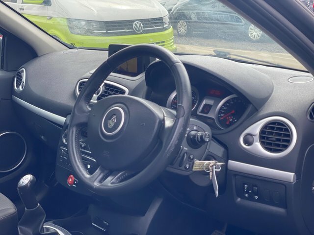 Renault Clio 1.2 Tce Dynamique Euro 4 Black #5