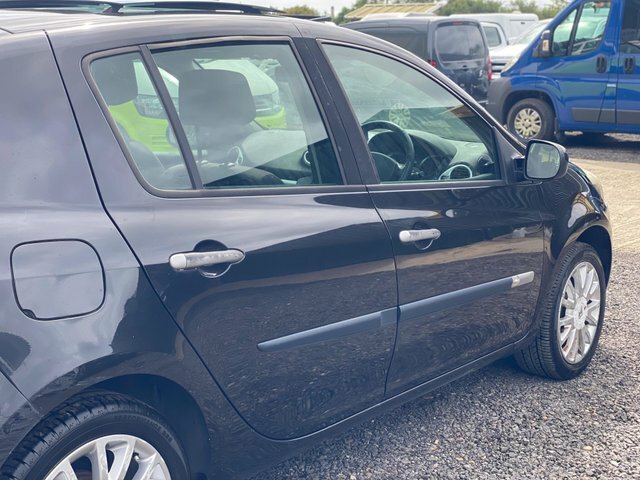 Renault Clio Tomtom Edition 74 Silver #32