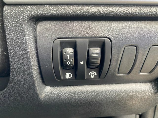 Renault Clio Tomtom Edition 74 Silver #38